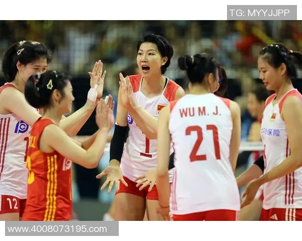 上海女排迎战强敌力争在主场再创佳绩展现团队精神与竞技风采